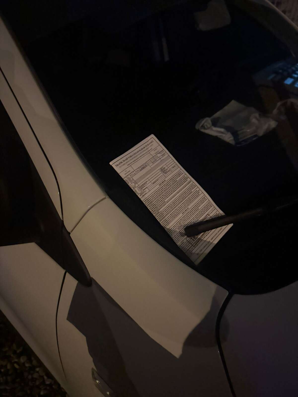 Anahtar Parti’den Dikkat Çeken Protesto: Ceza Gibi Broşürler Dağıtıldı 3